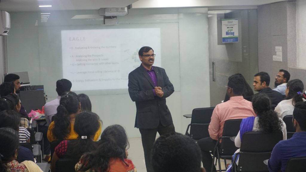 Sales training, sales coaching and team development